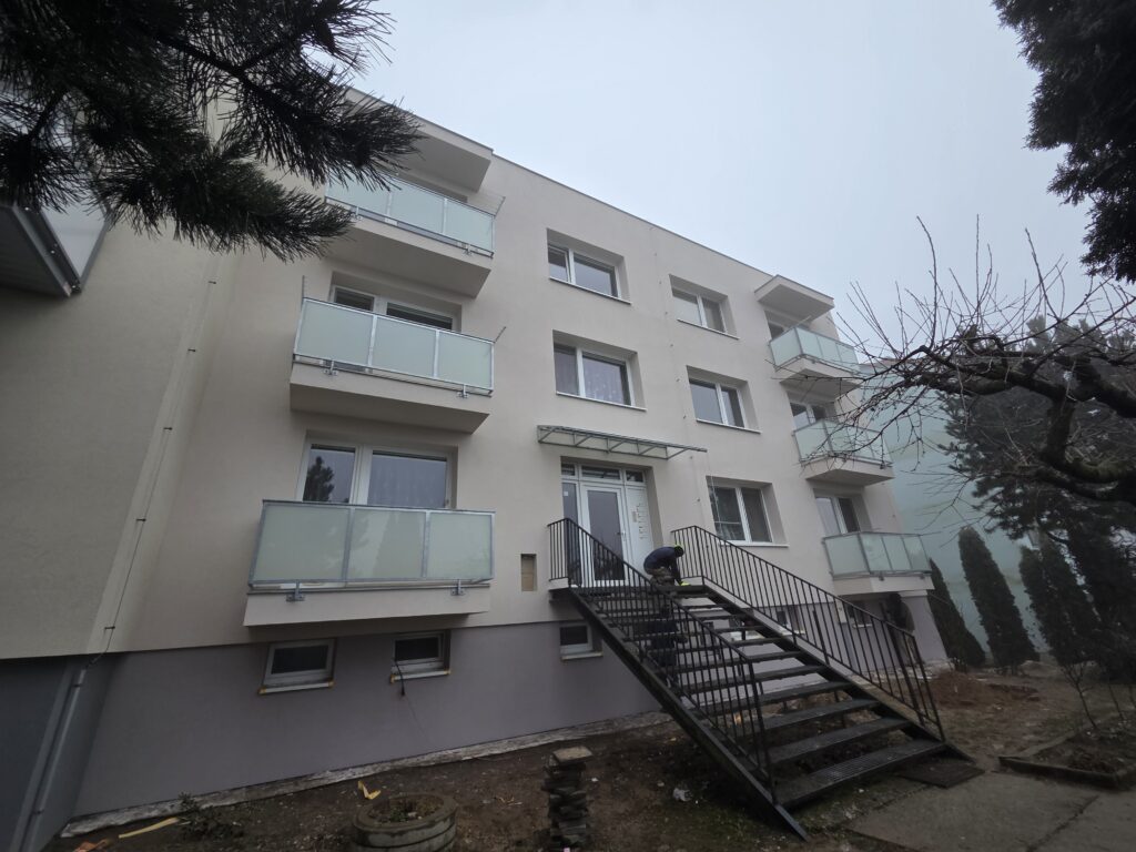 Revitalizace bytového domu Lipůvka | IKM s.r.o.